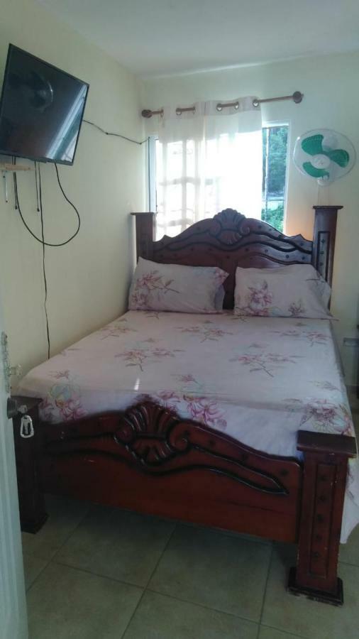 Dona Cornelia Hotel Los Patos Exterior photo
